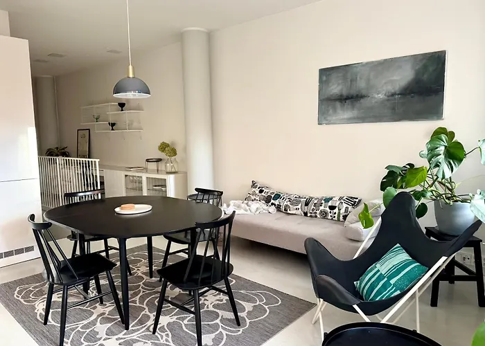 Entinen Alkon 13 Myymaelae - Nyt Moderni Ja Viihtyisae Koti شقة هلسنكي